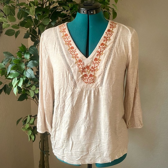 Boho embroidered blouse - Picture 1 of 5